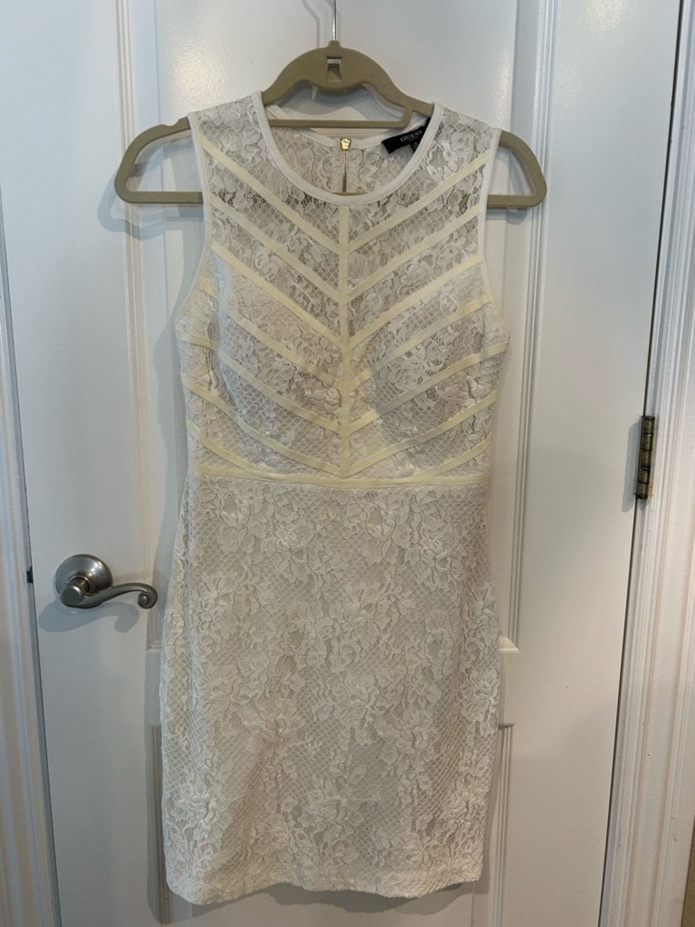 GUESS White Lace Fitted Dress